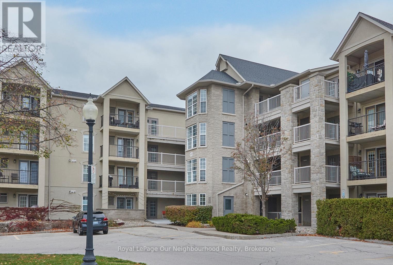 208 - 1431 Walker's Line, Burlington, Ontario  L7M 4N9 - Photo 1 - W12996580