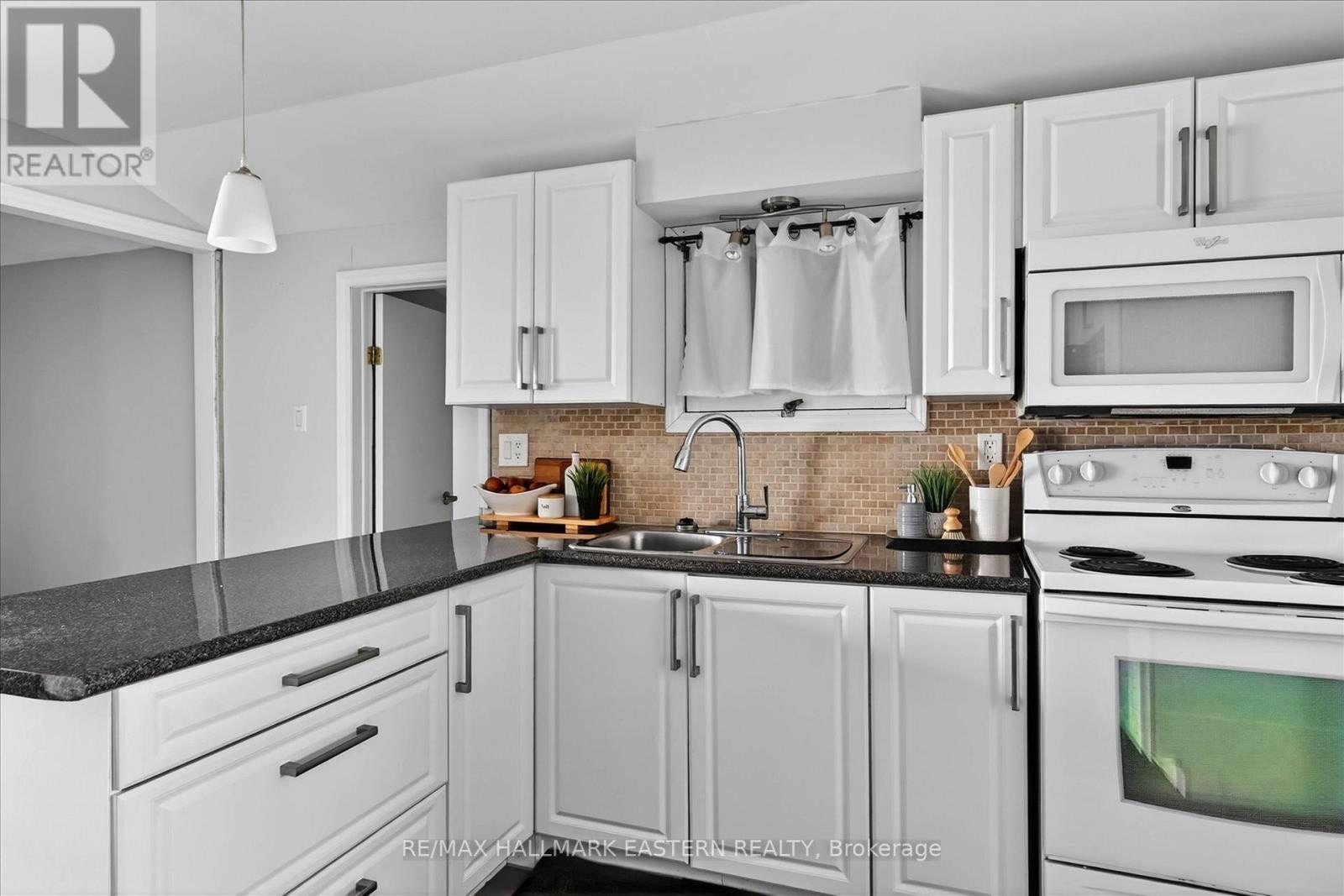 252 Lake Road, Trent Hills, Ontario  K0K 2M0 - Photo 11 - X12996574