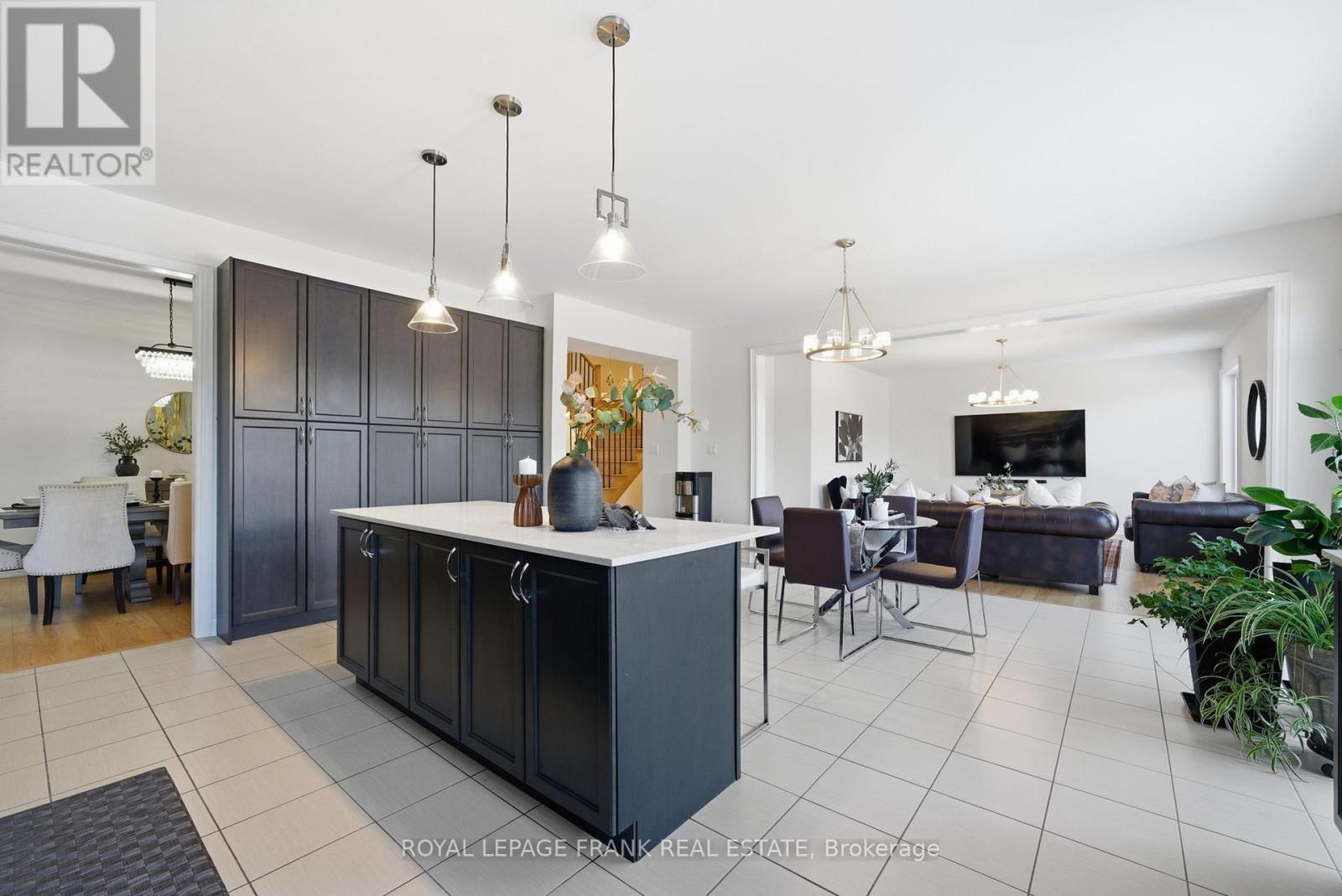 60 Hennessey Crescent, Kawartha Lakes, Ontario K9V 0P3 - Photo 18 - X12807752