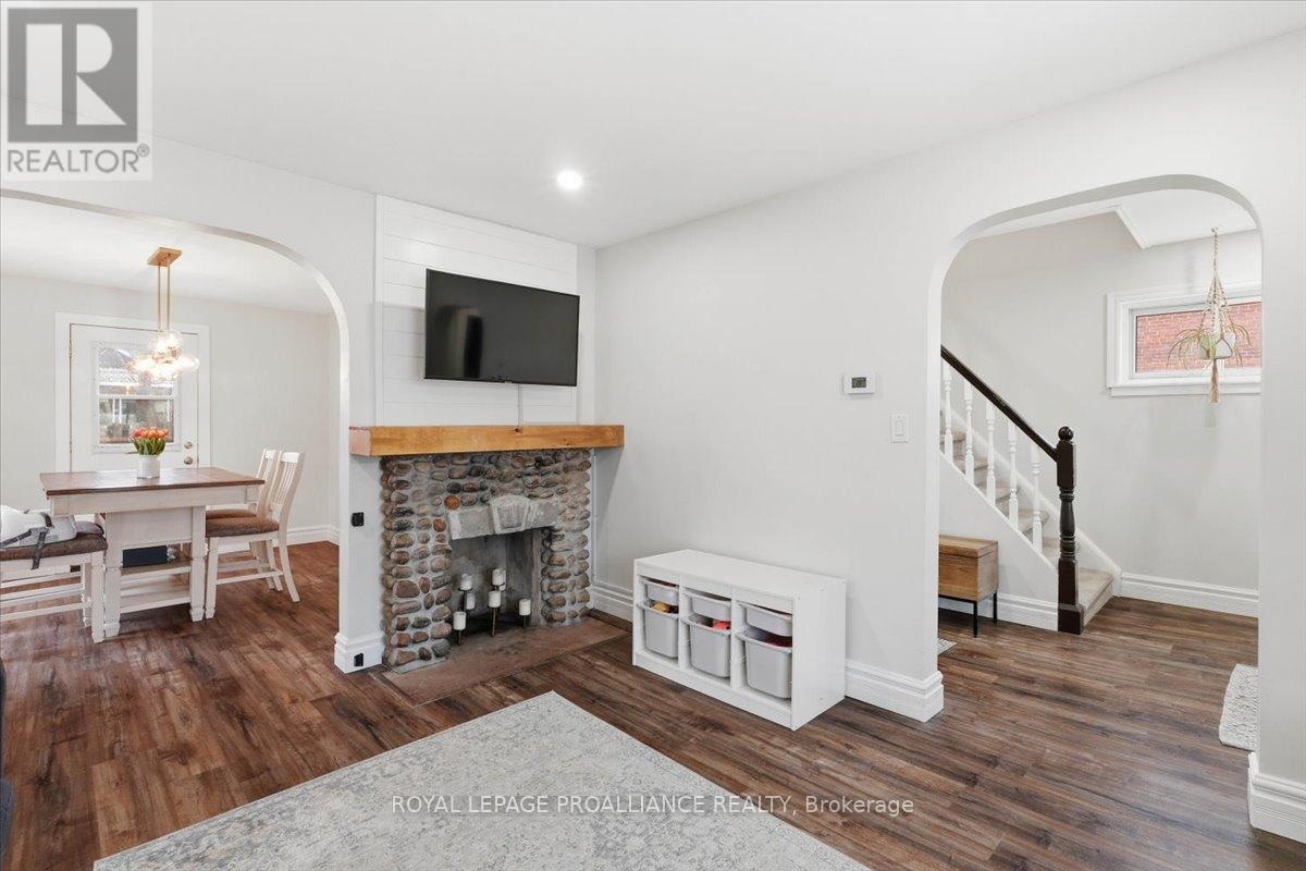 18 Brassey Street, Belleville, Ontario  K8N 2R3 - Photo 10 - X12998124