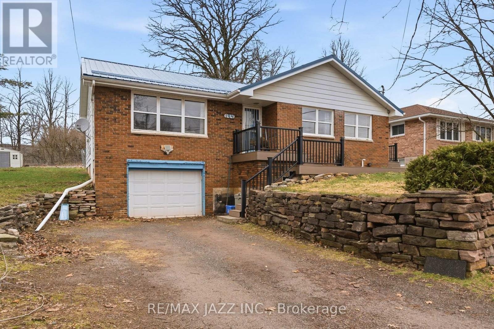 194 St Lawrence Street W, Centre Hastings, Ontario  K0K 2K0 - Photo 1 - X13000018