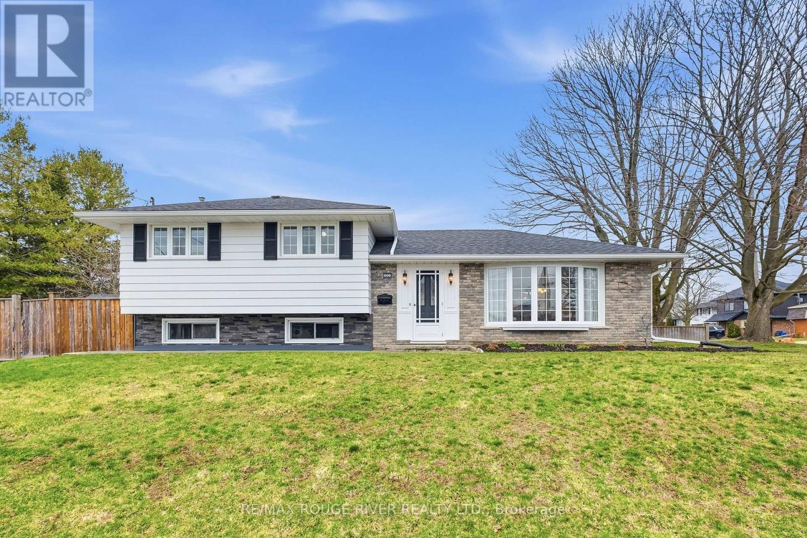 608 Elizabeth Street, Cobourg, Ontario  K9A 4S1 - Photo 1 - X13000272