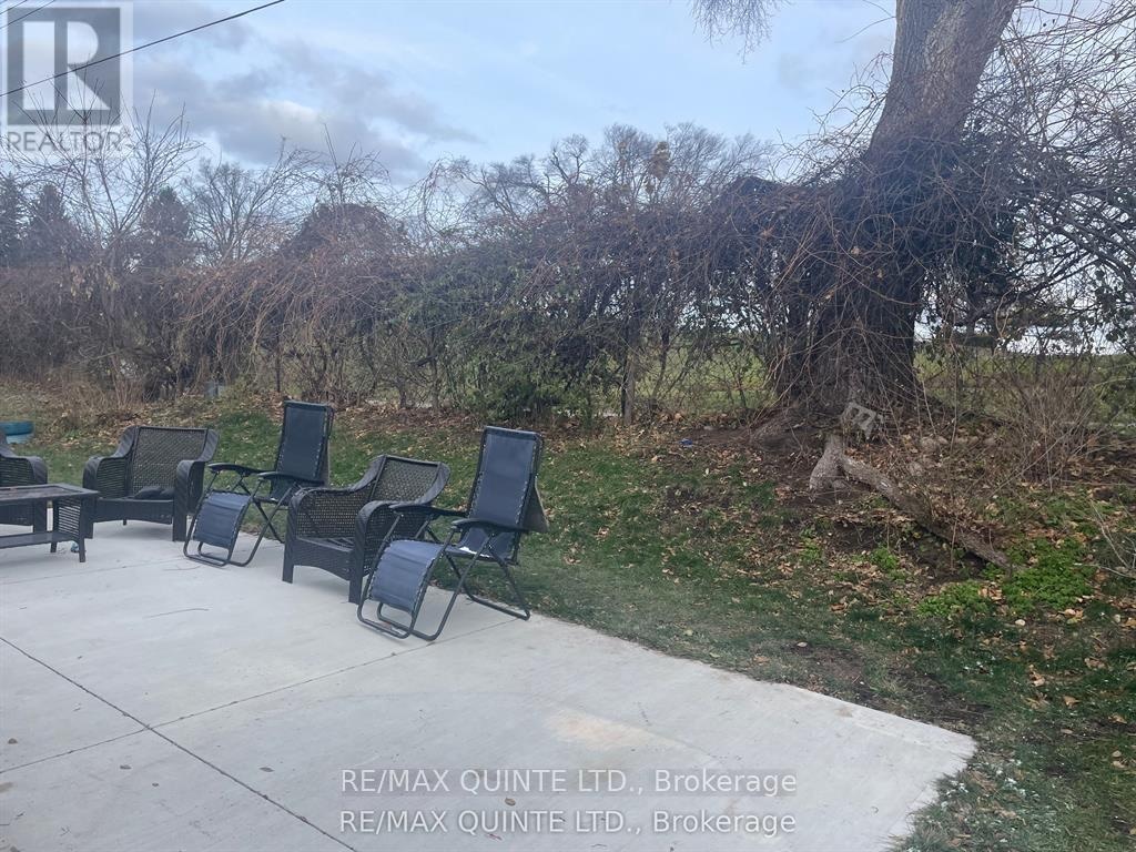 27 First Avenue, Quinte West, Ontario  K8V 5M6 - Photo 11 - X13001860