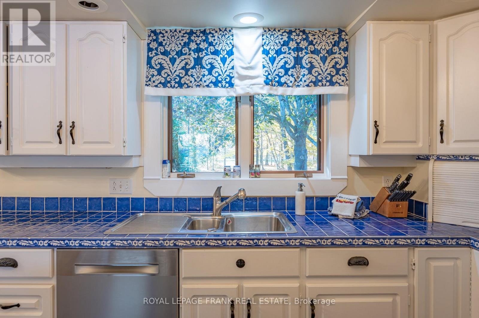 1187 Lakehurst Road, Trent Lakes, Ontario  K0L 1J0 - Photo 11 - X12679908