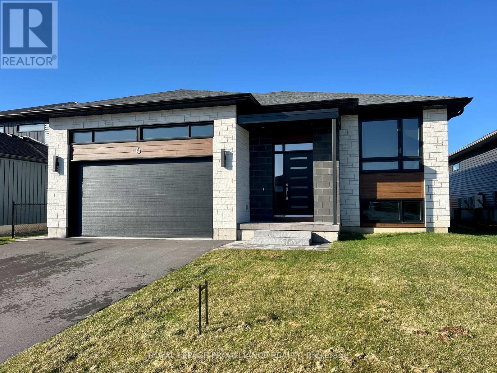 6 Horton Court, Belleville, Ontario K8P 0H3 - Photo 1 - X12716468