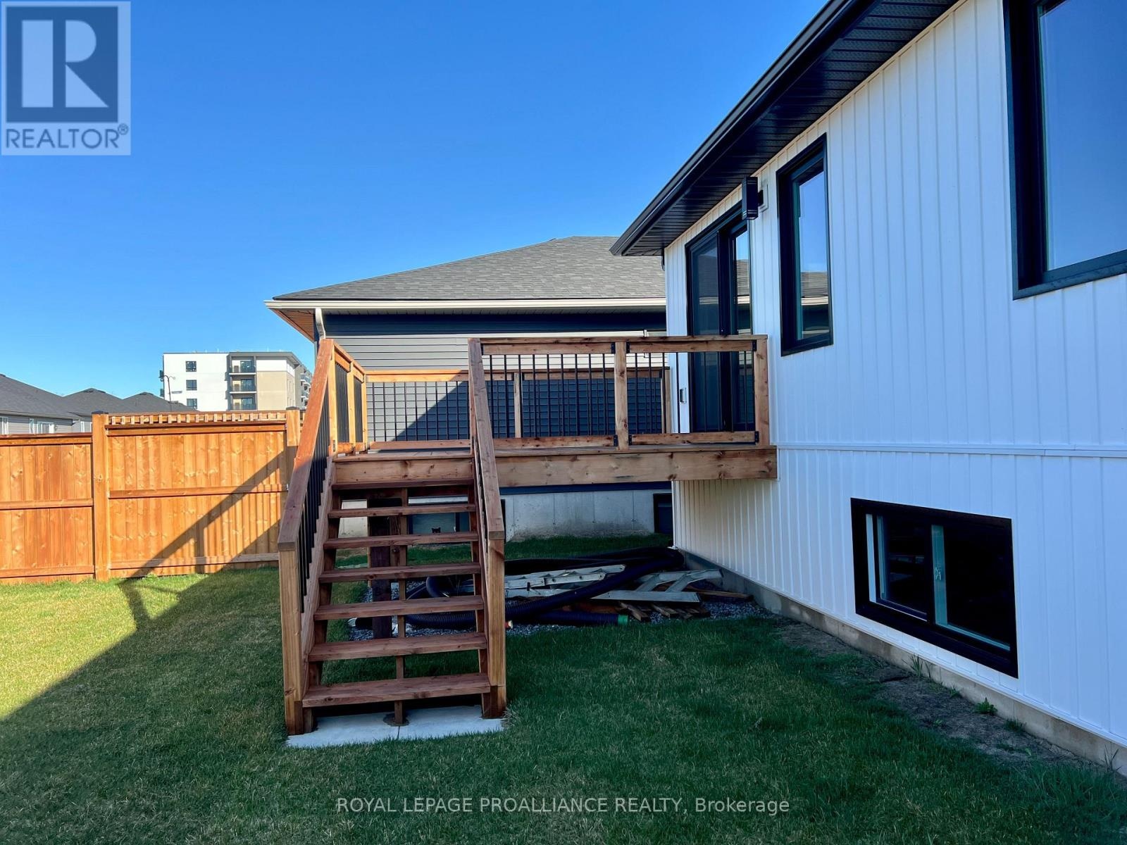 6 Horton Court, Belleville, Ontario K8P 0H3 - Photo 20 - X12716468