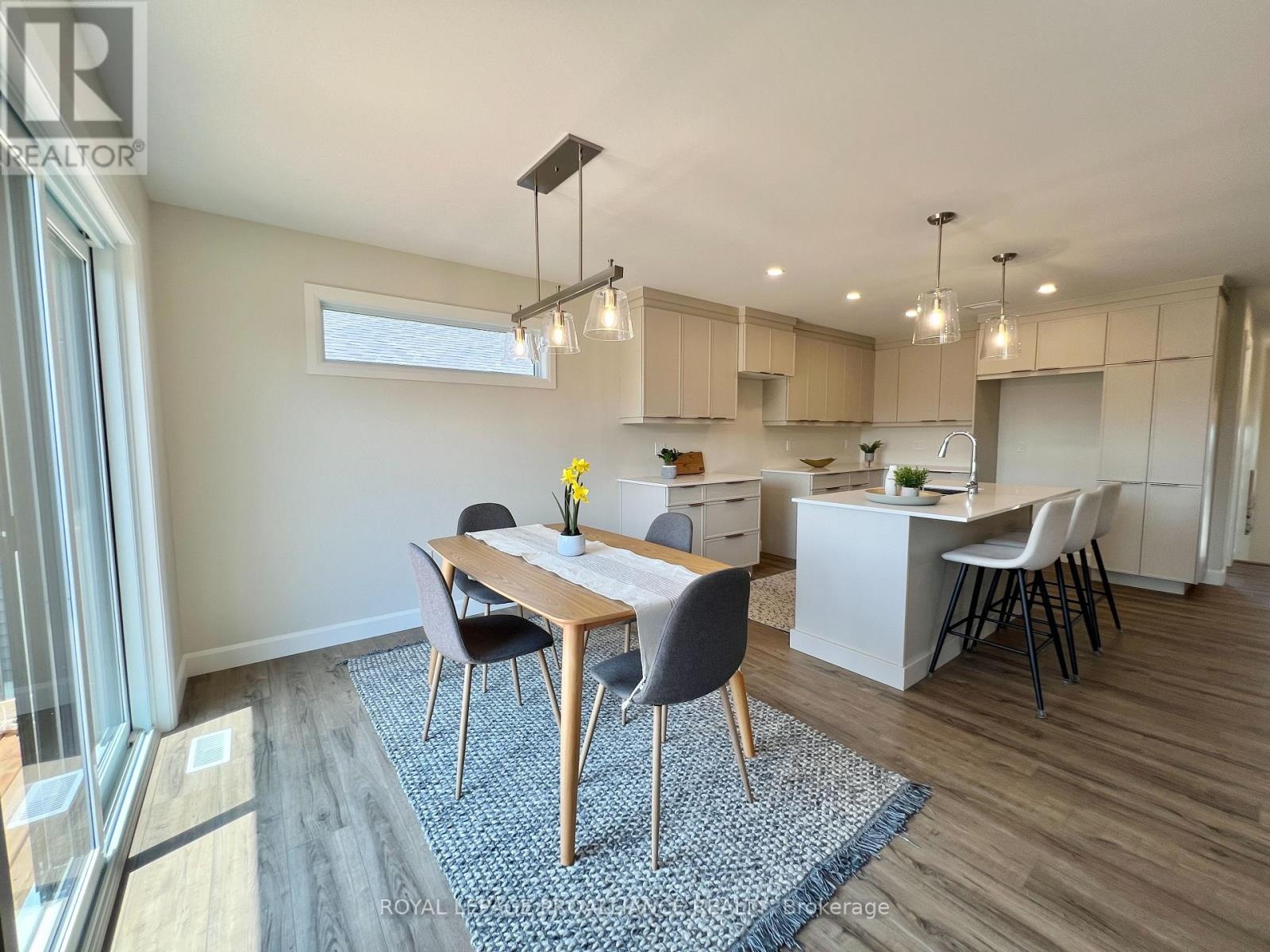 6 Horton Court, Belleville, Ontario K8P 0H3 - Photo 6 - X12716468
