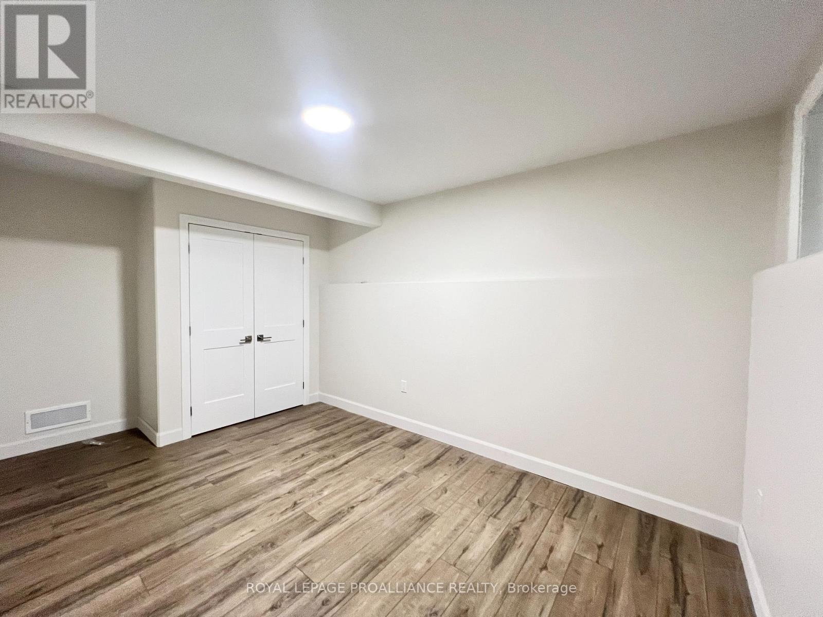 6 Horton Court, Belleville, Ontario K8P 0H3 - Photo 16 - X12716468