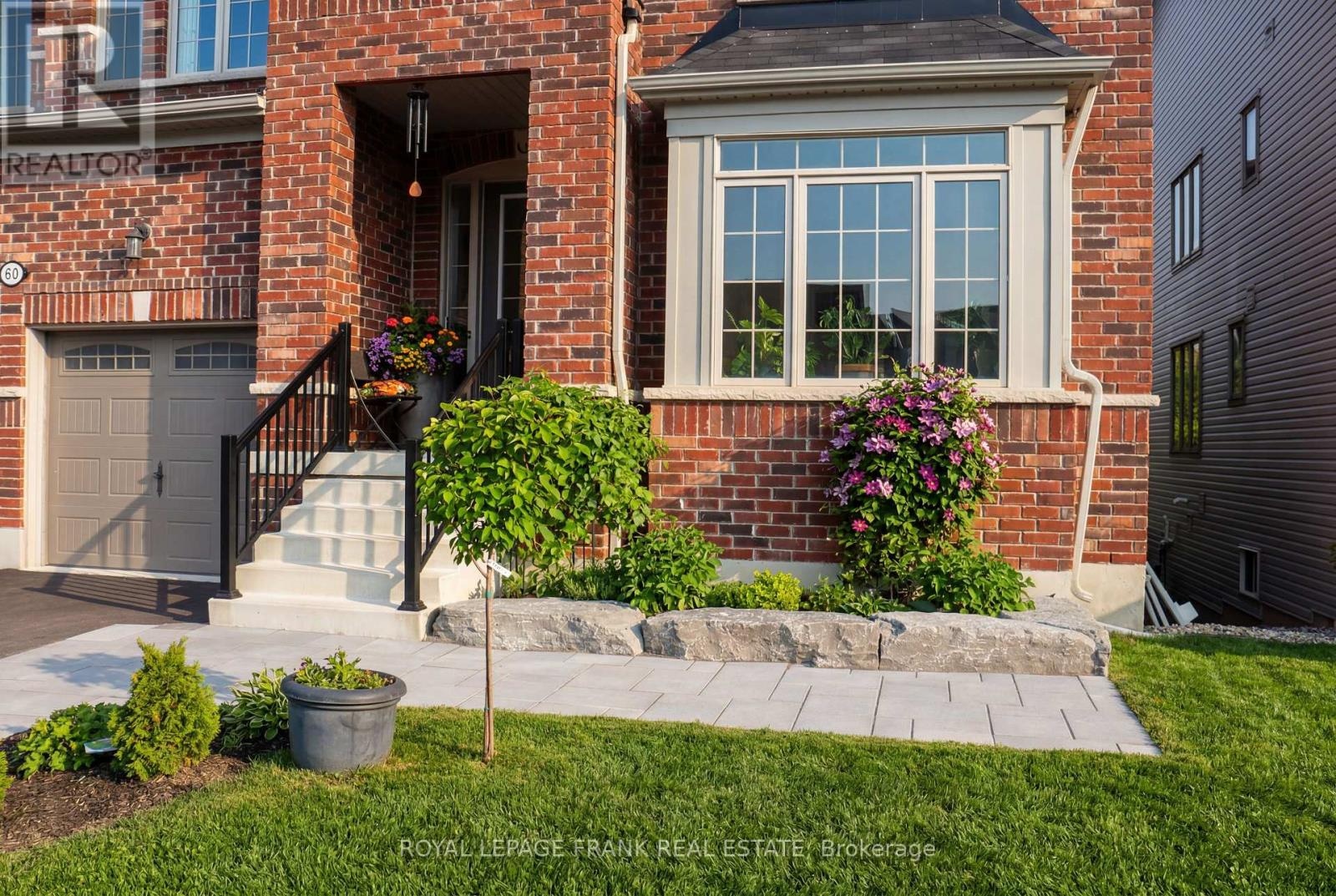 60 Hennessey Crescent, Kawartha Lakes, Ontario K9V 0P3 - Photo 3 - X12807752