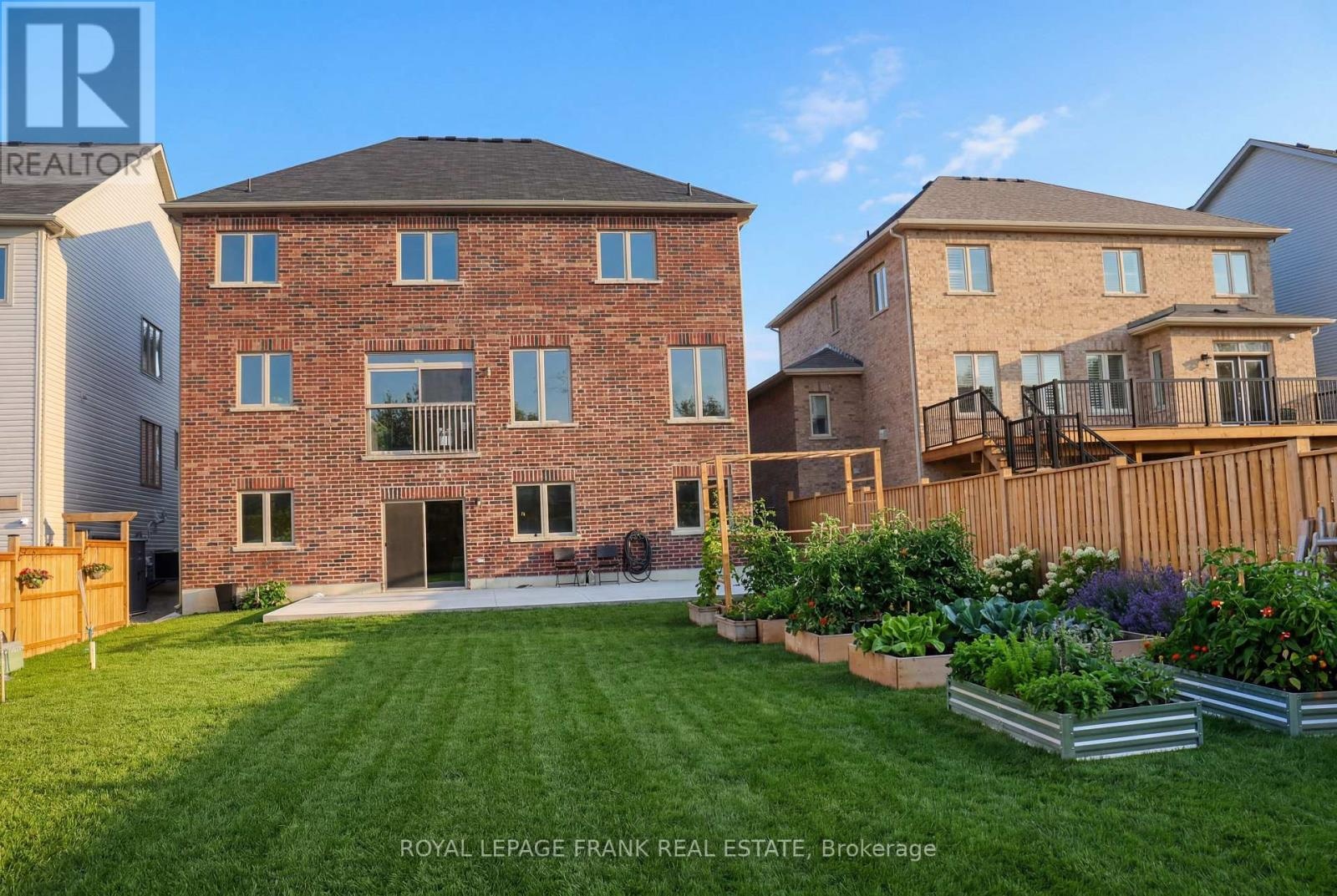 60 Hennessey Crescent, Kawartha Lakes, Ontario K9V 0P3 - Photo 47 - X12807752