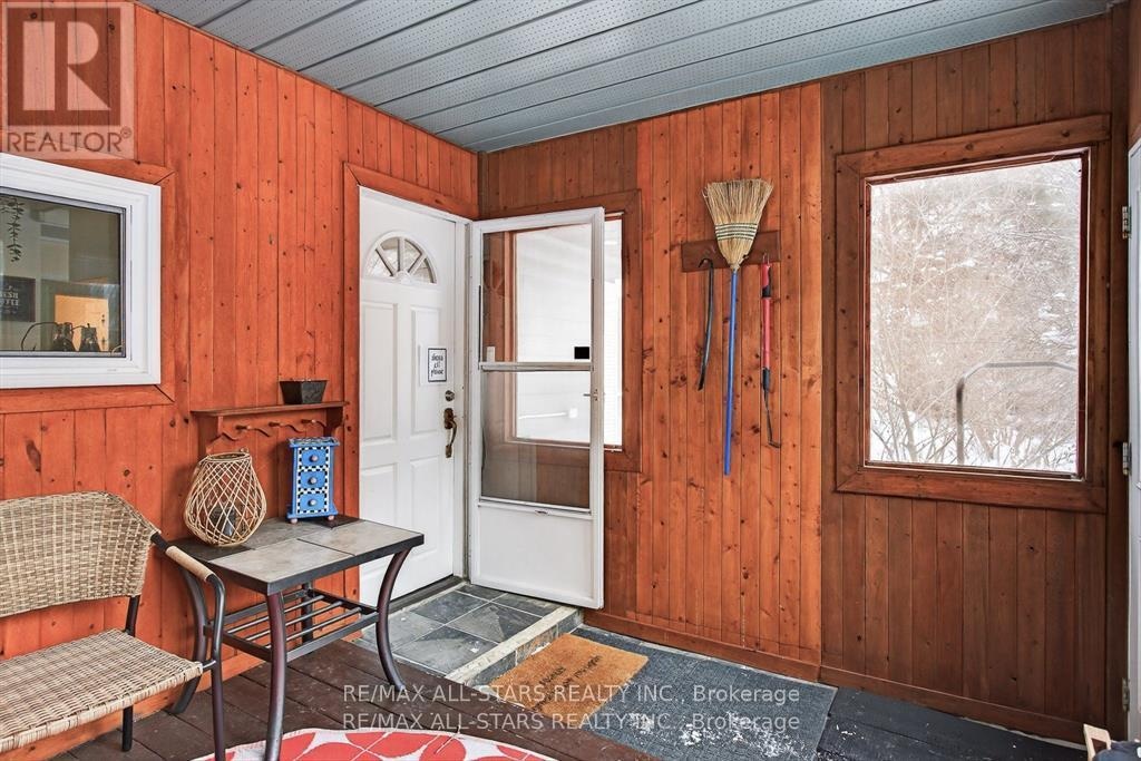 220 Mcguire Beach Road, Kawartha Lakes, Ontario  K0M 2B0 - Photo 7 - X12975276