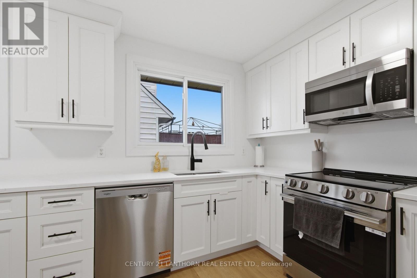 18 Glendale Road, Belleville, Ontario  K8P 4H5 - Photo 12 - X13017158