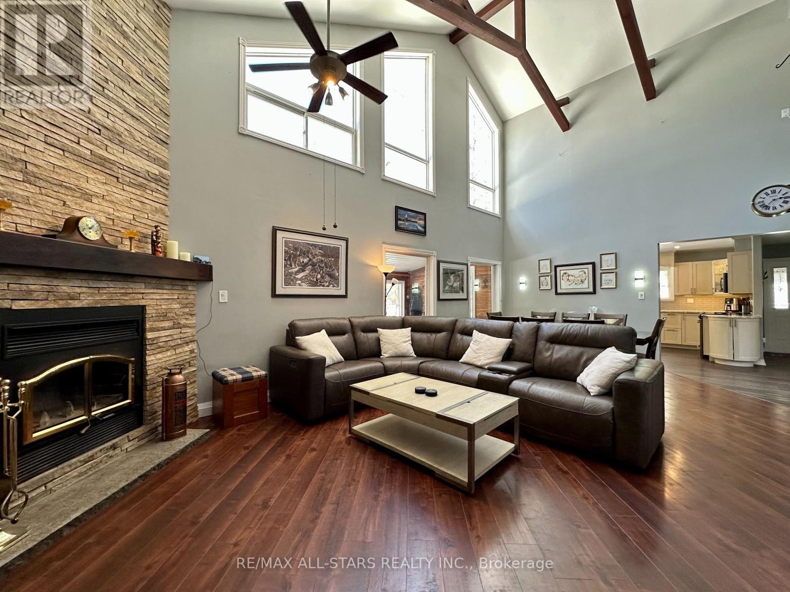 398 Edwina Drive, Trent Lakes, Ontario K0M 1A0 - Photo 14 - X12862168