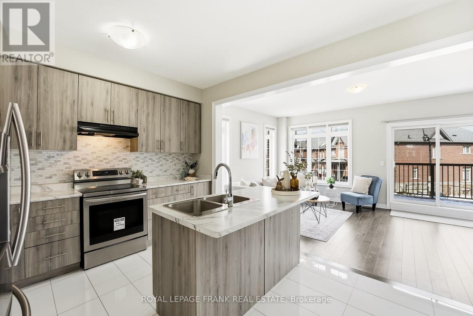 6 Aldridge Lane, Clarington, Ontario  L1B 1G9 - Photo 13 - E13021550