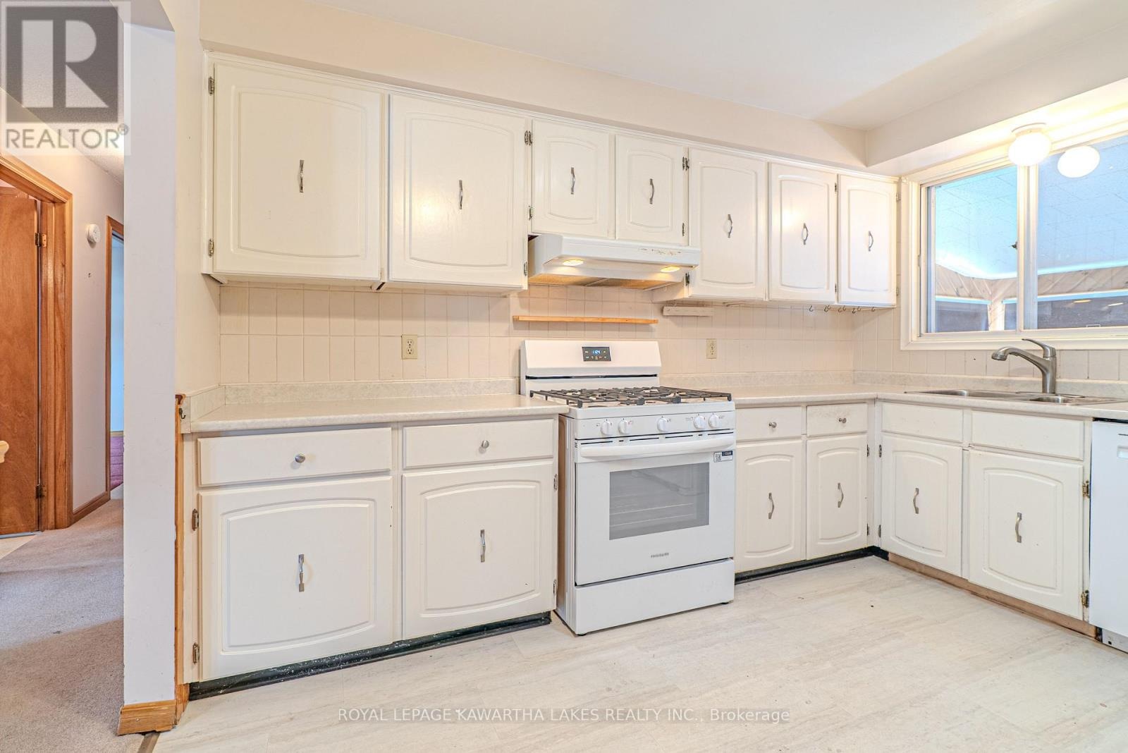 89 Angeline Street S, Kawartha Lakes, Ontario  K9V 3L4 - Photo 12 - X12615912
