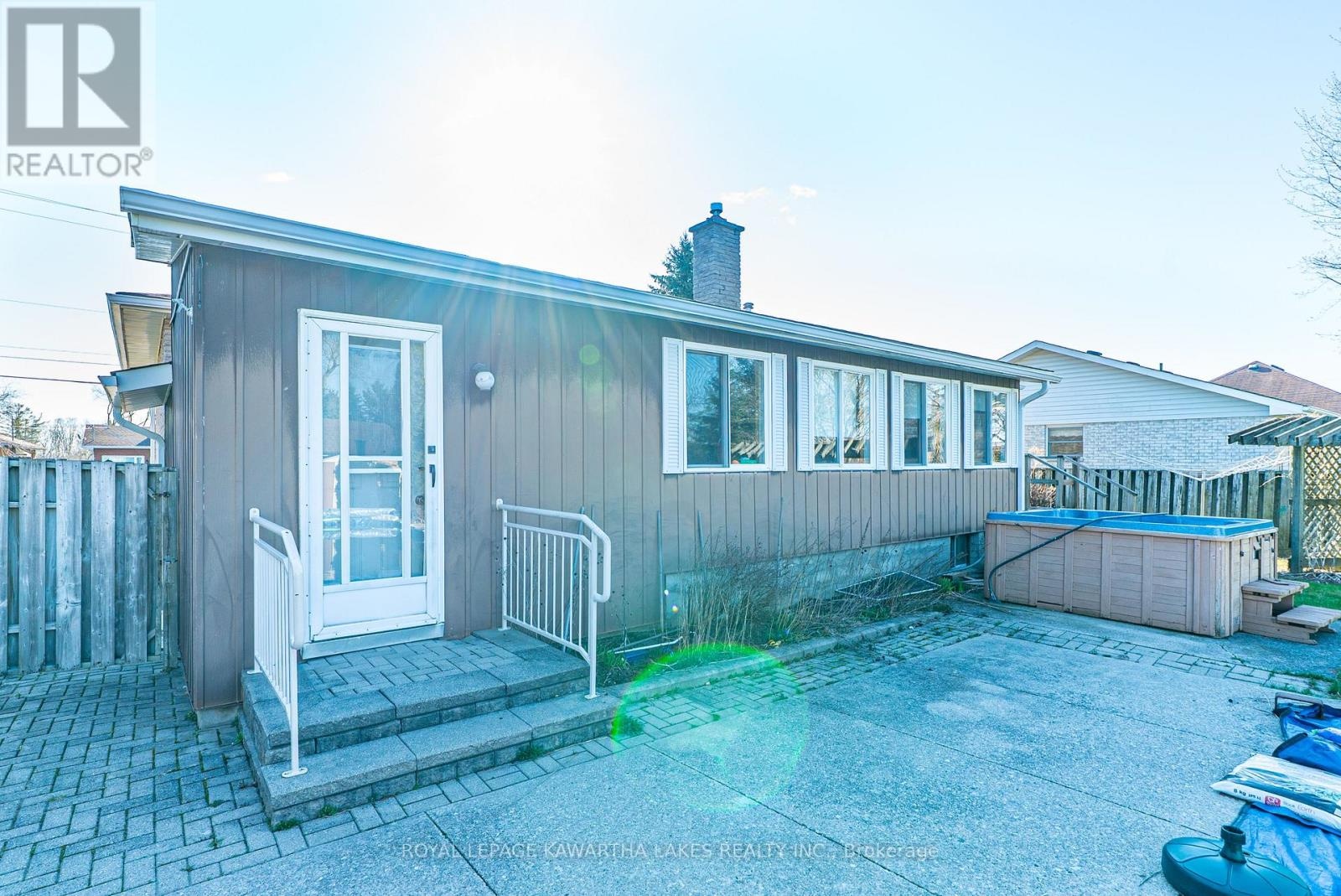 89 Angeline Street S, Kawartha Lakes, Ontario  K9V 3L4 - Photo 38 - X12615912