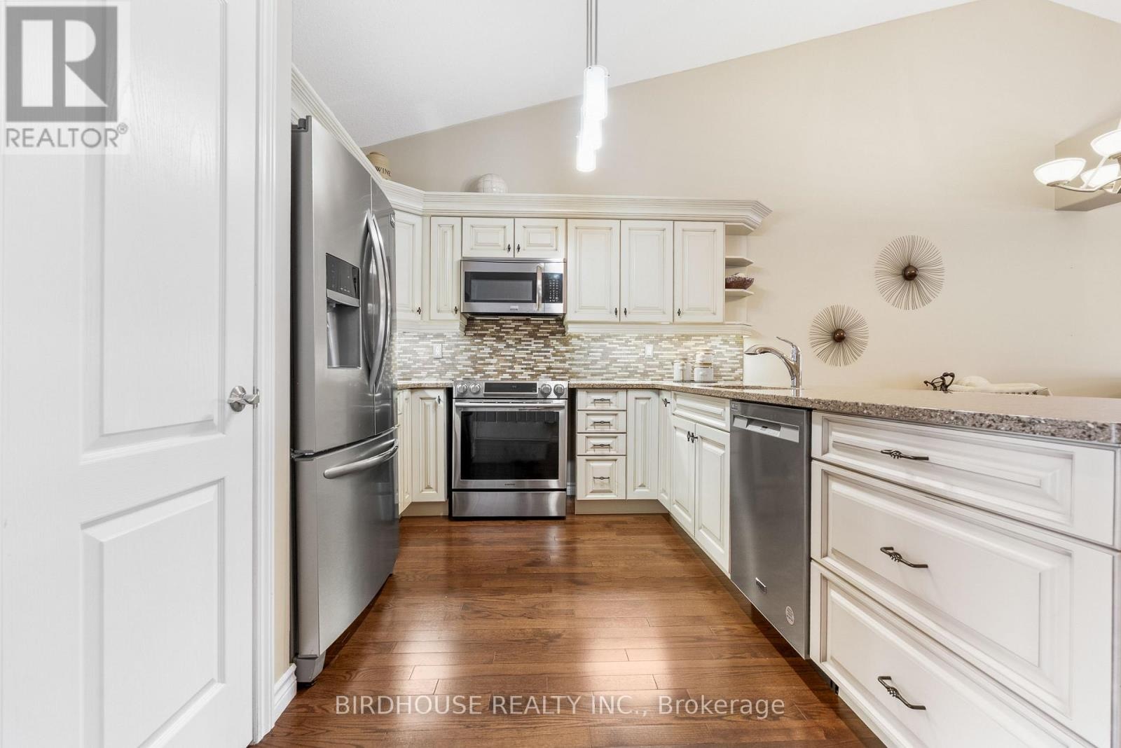 78 Chadwin Drive, Kawartha Lakes, Ontario  K9V 0E9 - Photo 9 - X12729632