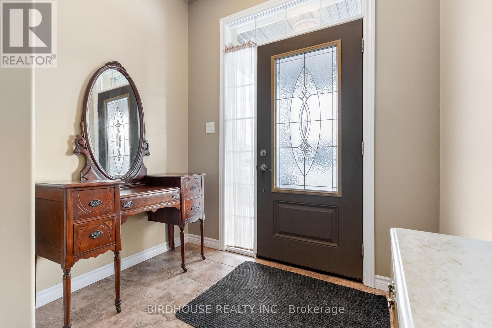 78 Chadwin Drive, Kawartha Lakes, Ontario  K9V 0E9 - Photo 4 - X12729632