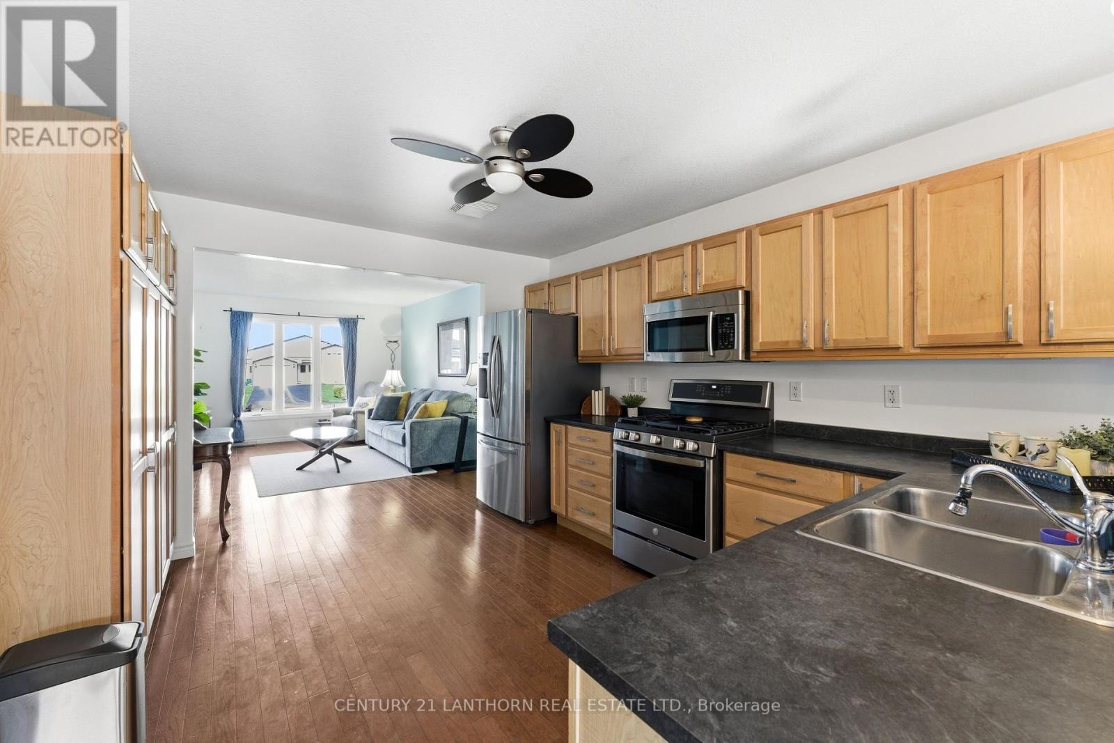 167 Nicholas Street, Quinte West, Ontario  K8V 6E8 - Photo 10 - X13027672