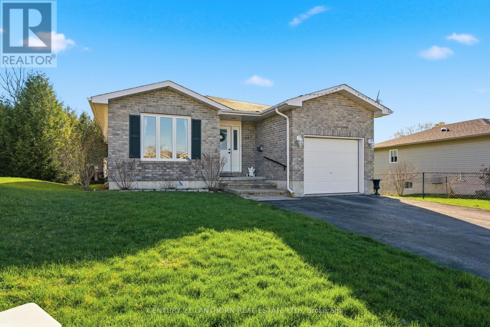 167 Nicholas Street, Quinte West, Ontario  K8V 6E8 - Photo 4 - X13027672