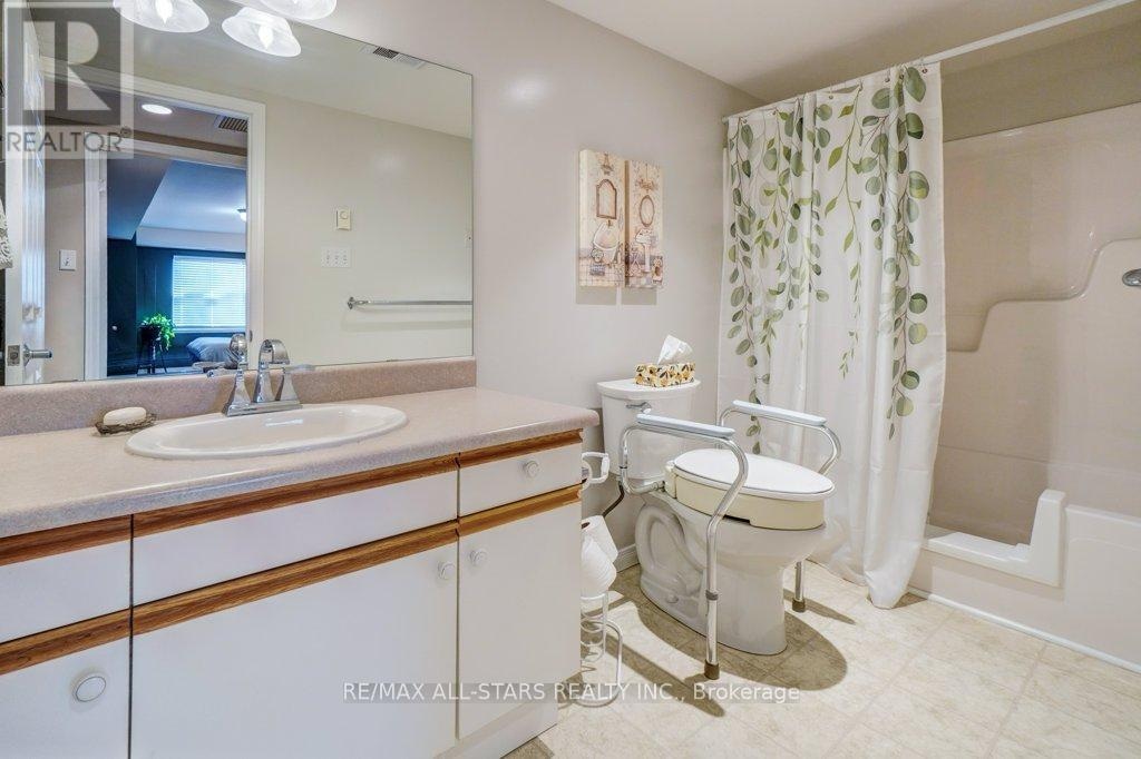 303 - 8 Huron Street, Kawartha Lakes, Ontario  K9V 6K3 - Photo 17 - X12548054