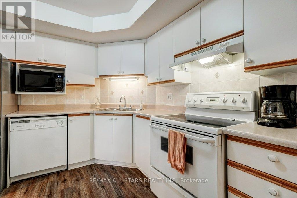 303 - 8 Huron Street, Kawartha Lakes, Ontario  K9V 6K3 - Photo 7 - X12548054