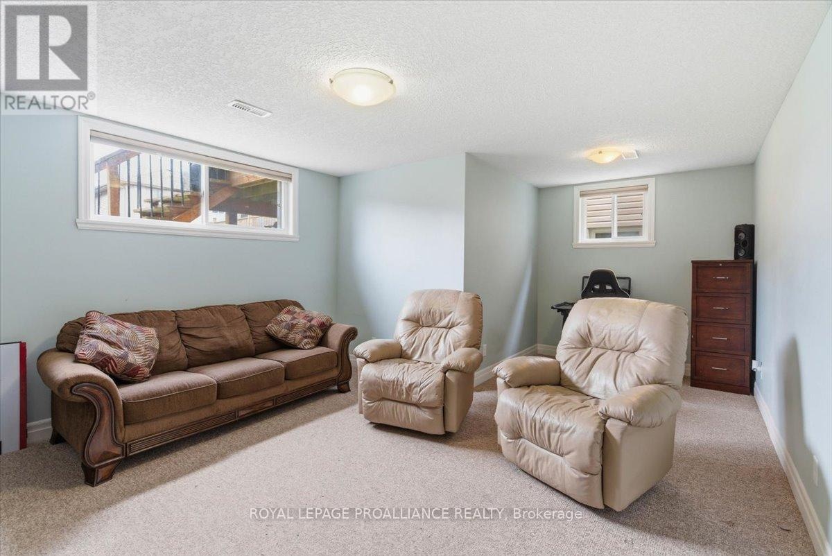 68 Cortland Crescent, Quinte West, Ontario  K8V 0E9 - Photo 27 - X13032058