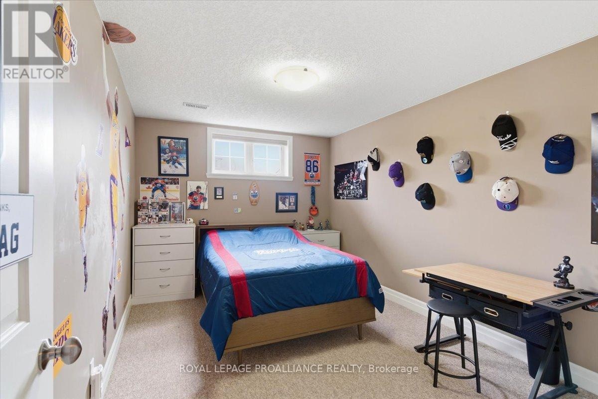 68 Cortland Crescent, Quinte West, Ontario  K8V 0E9 - Photo 37 - X13032058