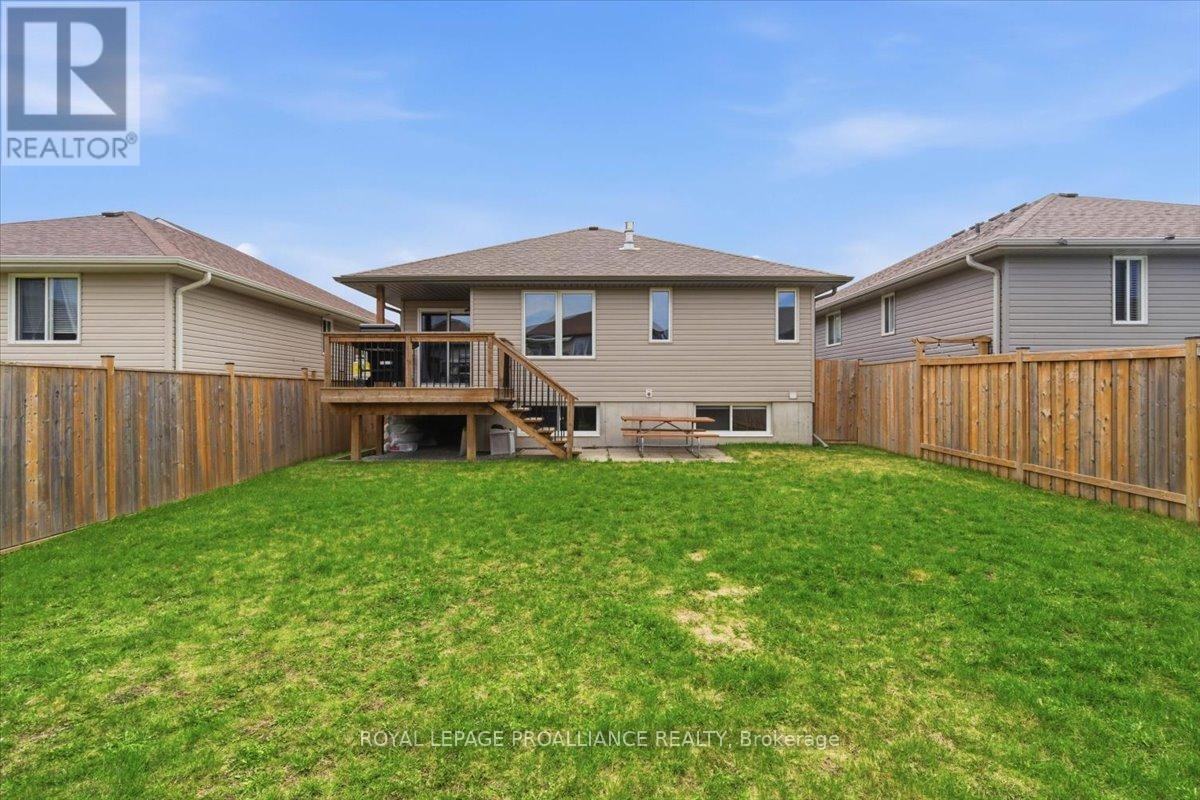 68 Cortland Crescent, Quinte West, Ontario  K8V 0E9 - Photo 42 - X13032058