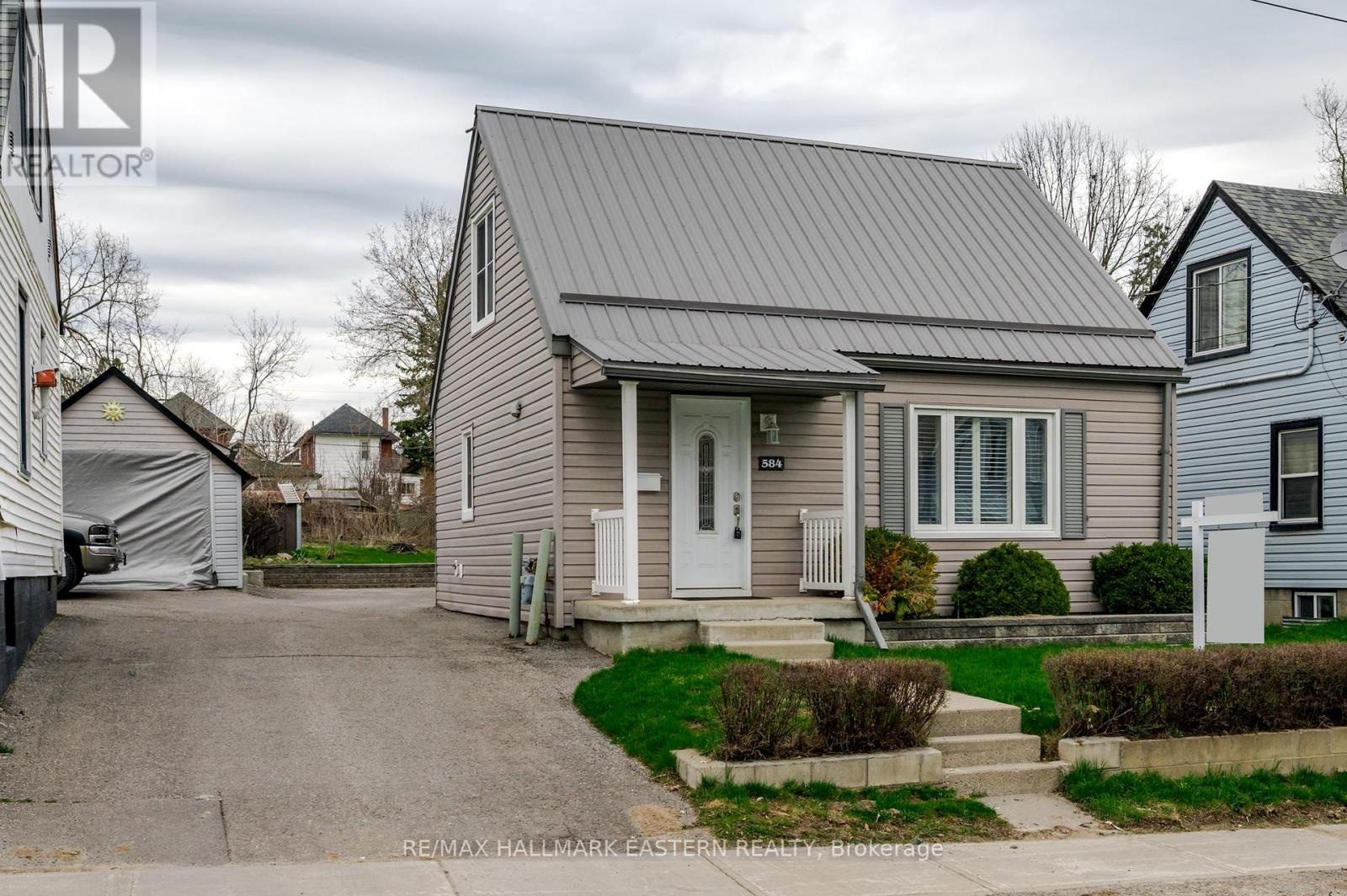 584 Paterson Street, Peterborough, Ontario  K9J 4R2 - Photo 5 - X13032784