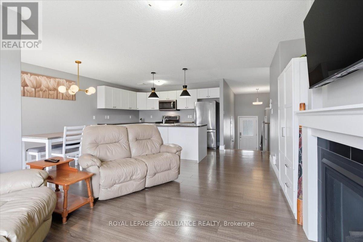 68 Cortland Crescent, Quinte West, Ontario  K8V 0E9 - Photo 18 - X13032058