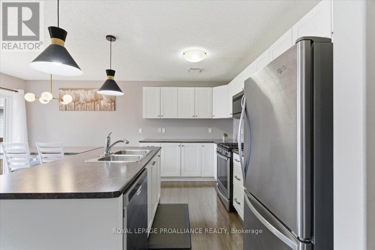 68 Cortland Crescent, Quinte West, Ontario  K8V 0E9 - Photo 13 - X13032058