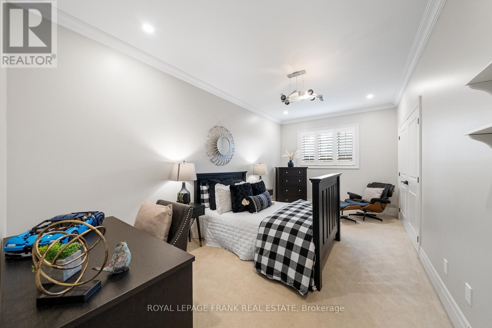 325 Maine Street, Oshawa, Ontario  L1L 1A8 - Photo 30 - E13039414