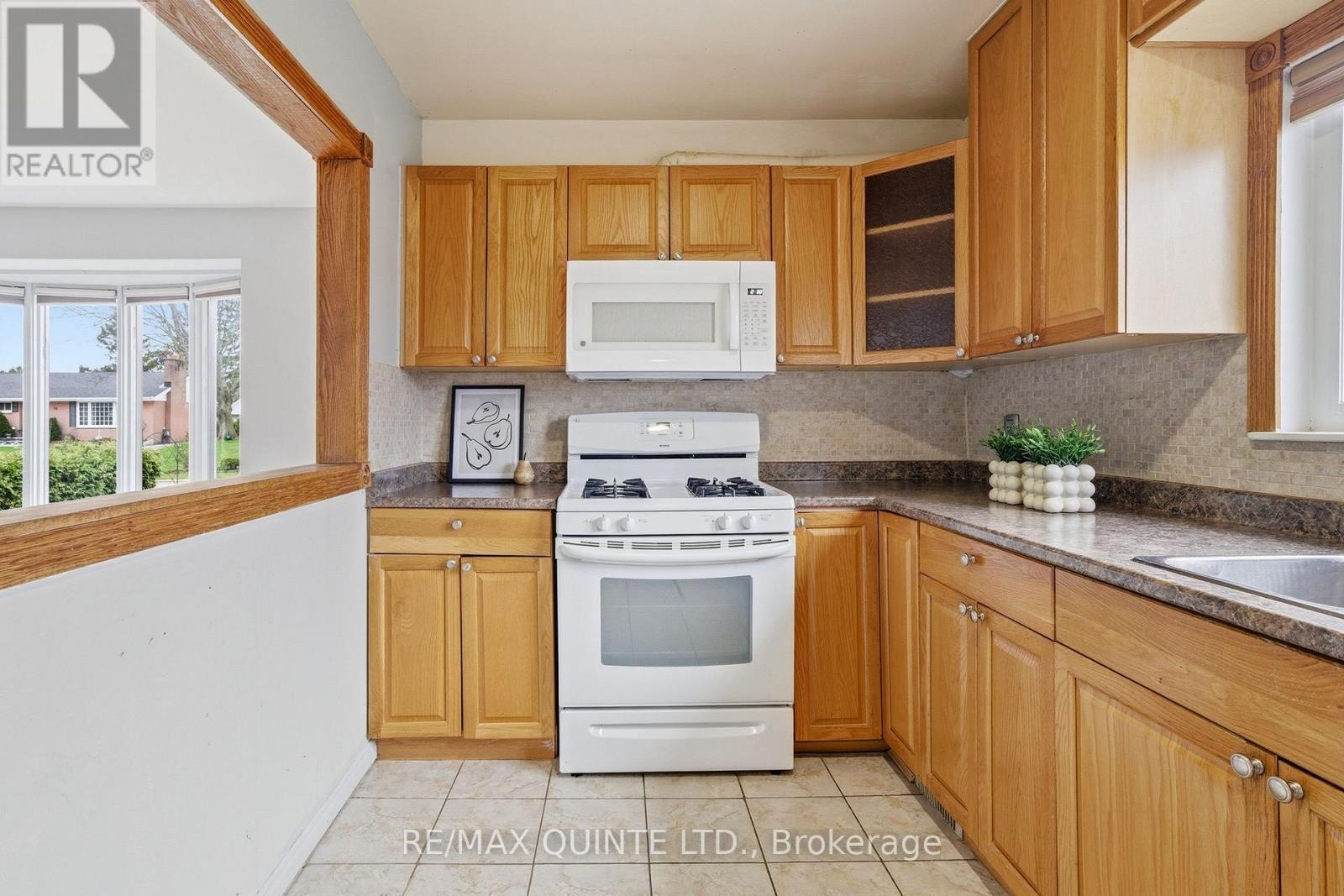 59 Fourth Avenue, Quinte West, Ontario  K8V 5N5 - Photo 19 - X13039596
