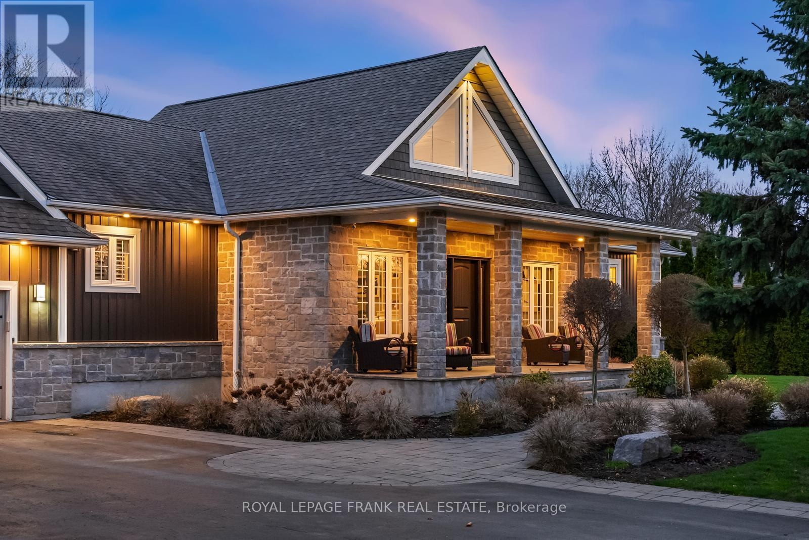 325 Maine Street, Oshawa, Ontario  L1L 1A8 - Photo 9 - E13039414