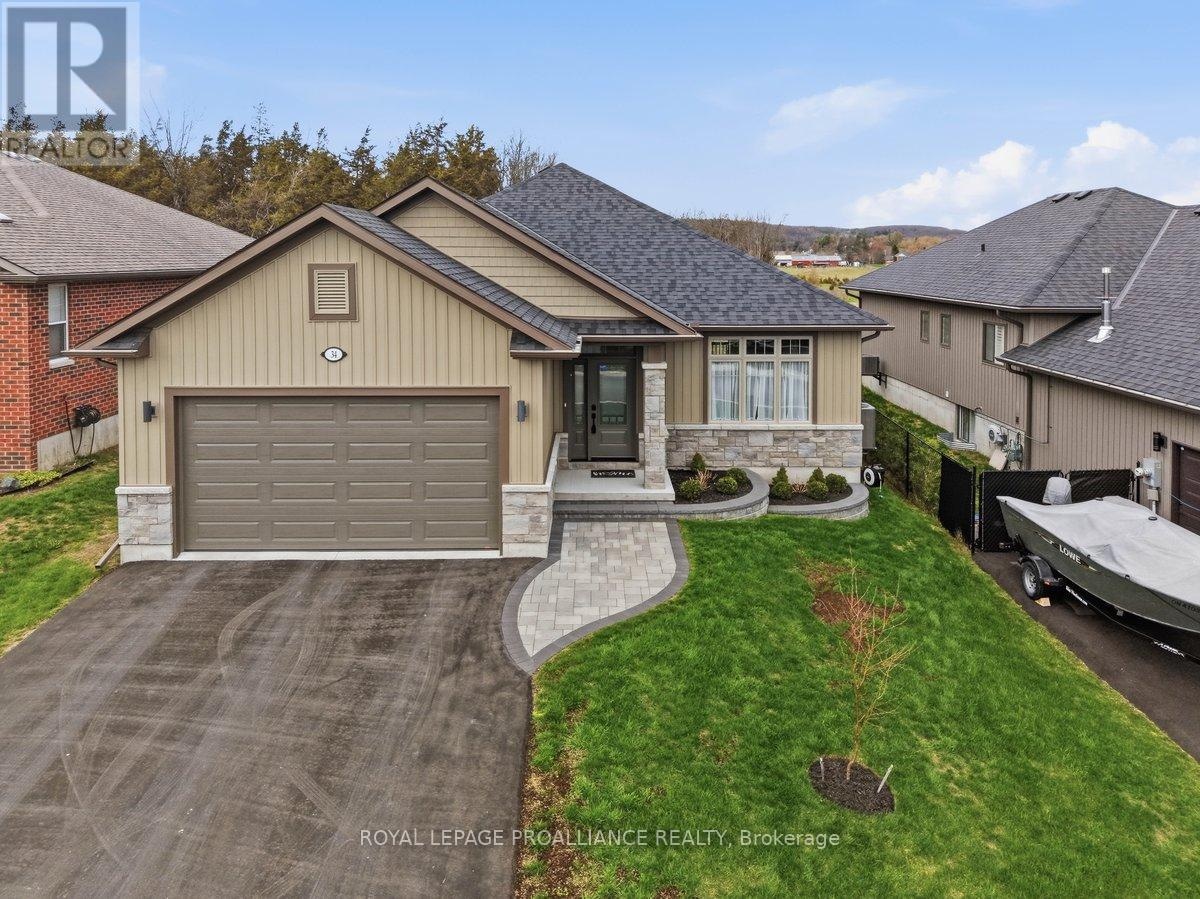 34 Rosewood Drive, Quinte West, Ontario  K0K 2C0 - Photo 3 - X12991826