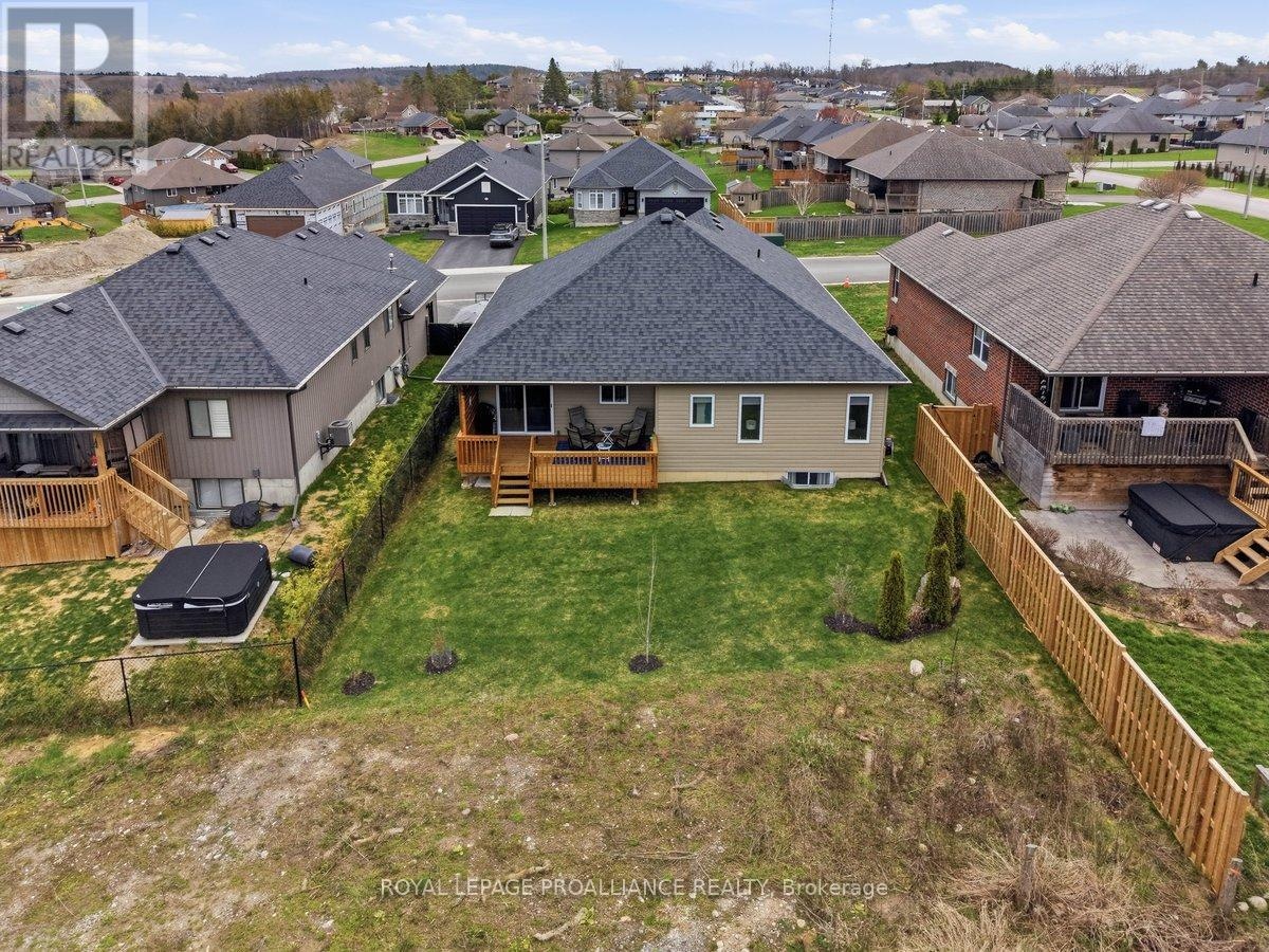 34 Rosewood Drive, Quinte West, Ontario  K0K 2C0 - Photo 43 - X12991826