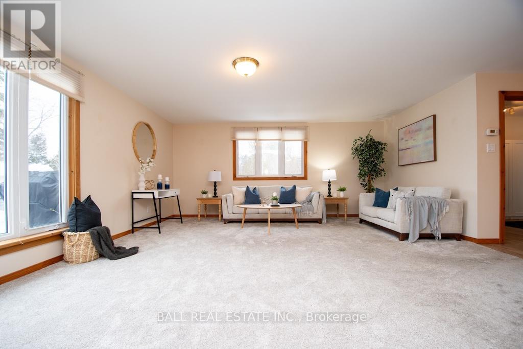 689 North Shore Drive E, Otonabee-South Monaghan, Ontario  K0L 1B0 - Photo 9 - X12801710