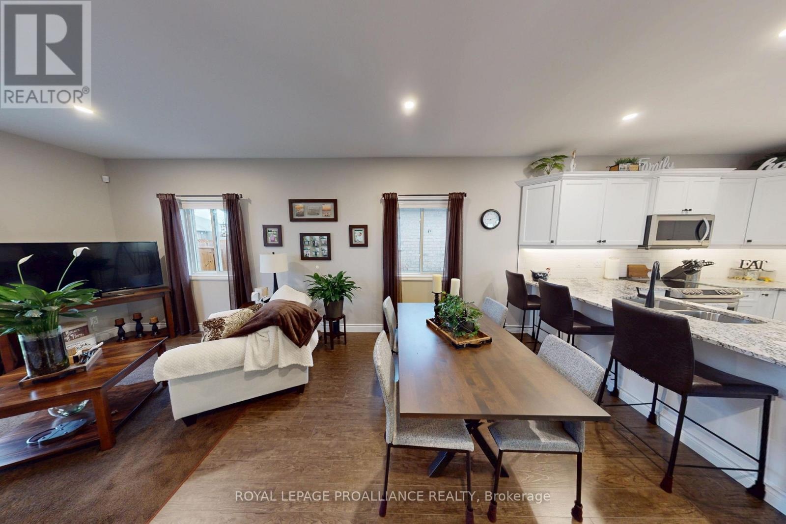 37 Farmington Crescent, Belleville, Ontario  K8N 0J9 - Photo 8 - X13019562