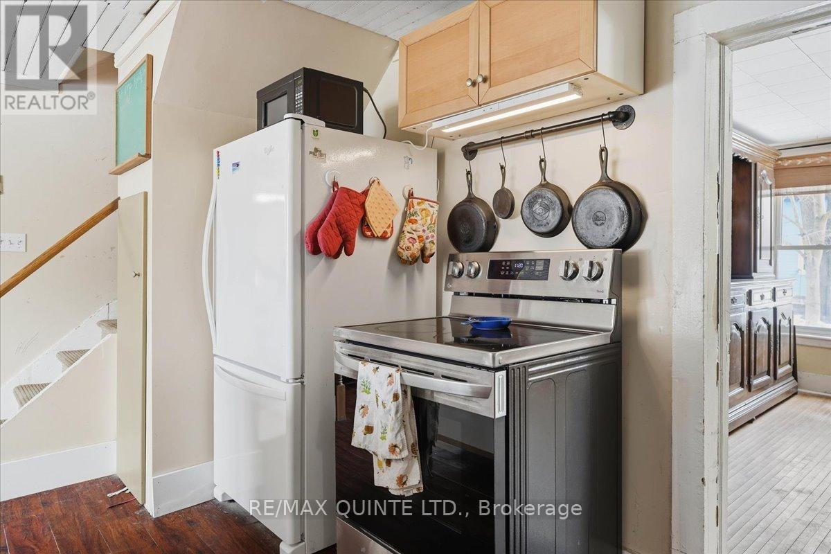 163 Main Street, Prince Edward County, Ontario  K0K 1G0 - Photo 16 - X12855046