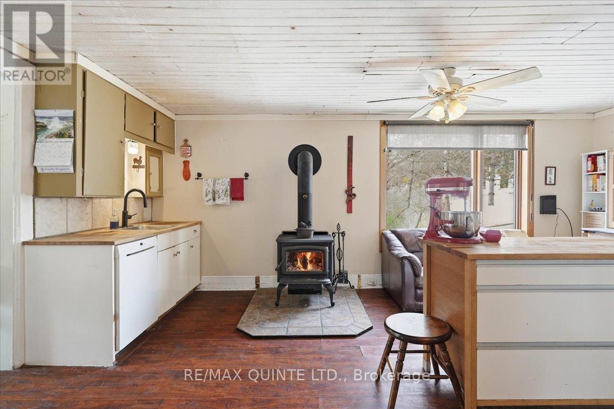 163 Main Street, Prince Edward County, Ontario  K0K 1G0 - Photo 13 - X12855046