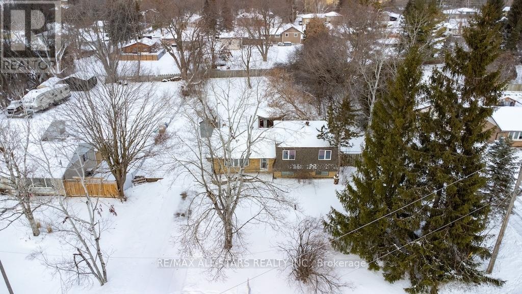 13 Janet Drive, Kawartha Lakes, Ontario  L0B 1K0 - Photo 5 - X12895818