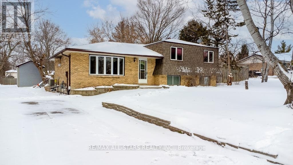 13 Janet Drive, Kawartha Lakes, Ontario  L0B 1K0 - Photo 3 - X12895818