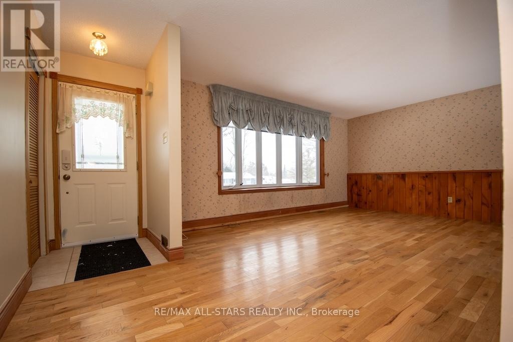 13 Janet Drive, Kawartha Lakes, Ontario  L0B 1K0 - Photo 8 - X12895818
