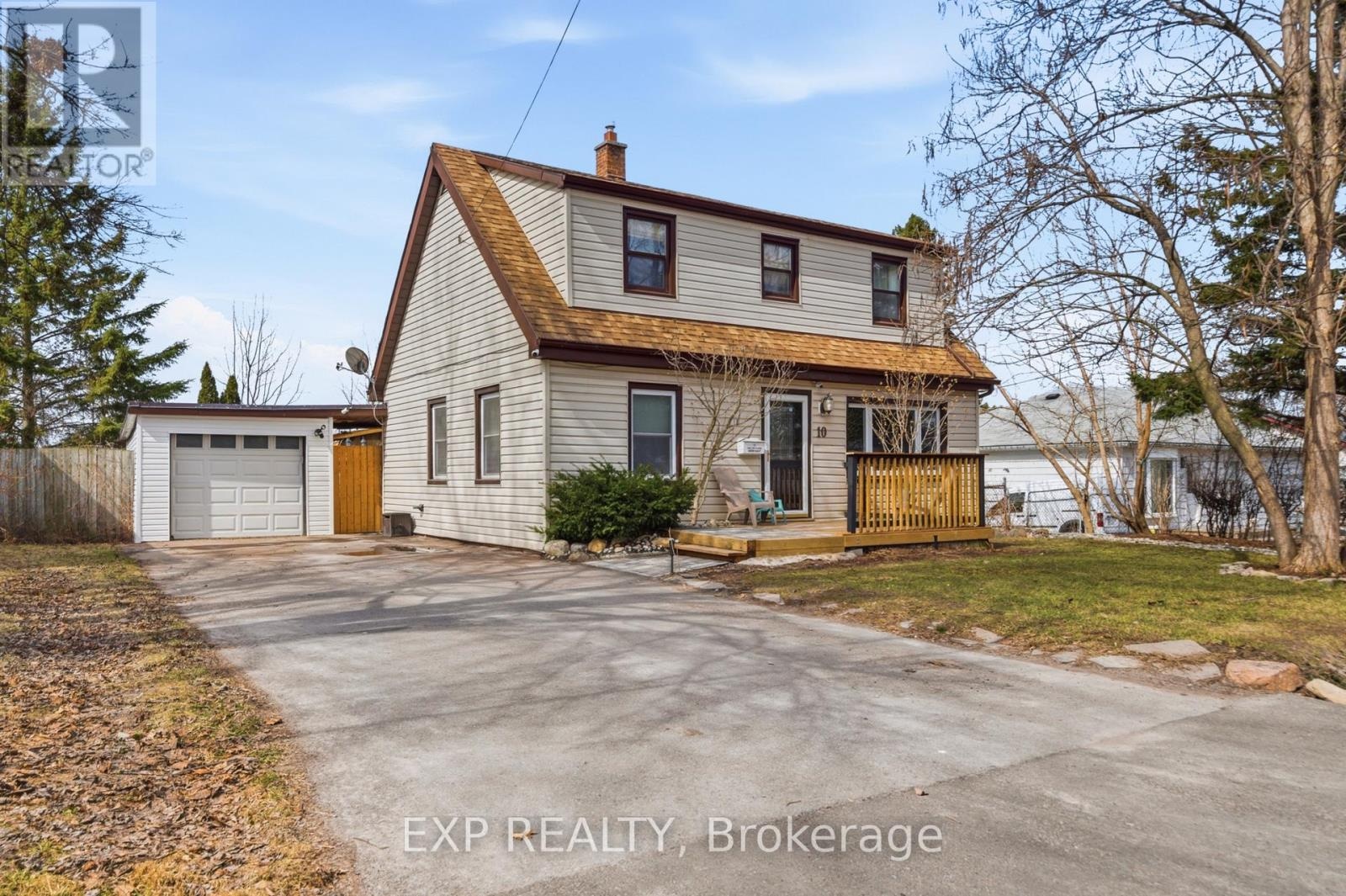 10 Valleyview Crescent, Belleville, Ontario  K8P 3G1 - Photo 3 - X12941678