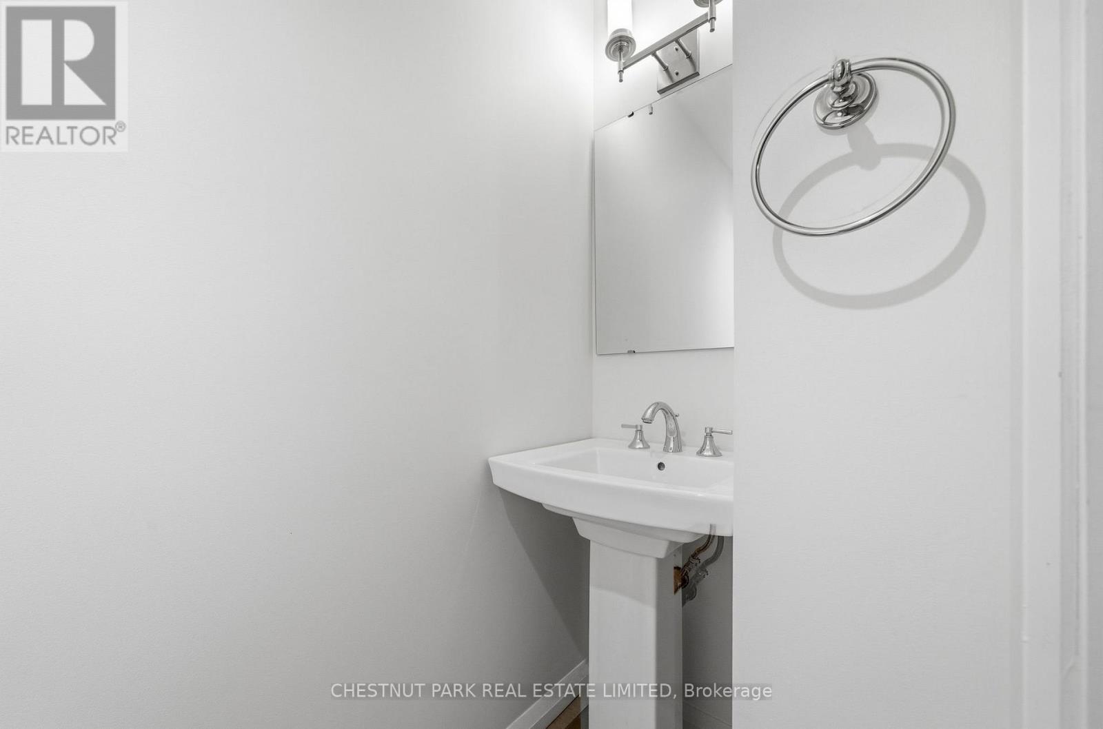 2 - 4 Bridge Street, Prince Edward County, Ontario K0K 2T0 - Photo 28 - X13057518
