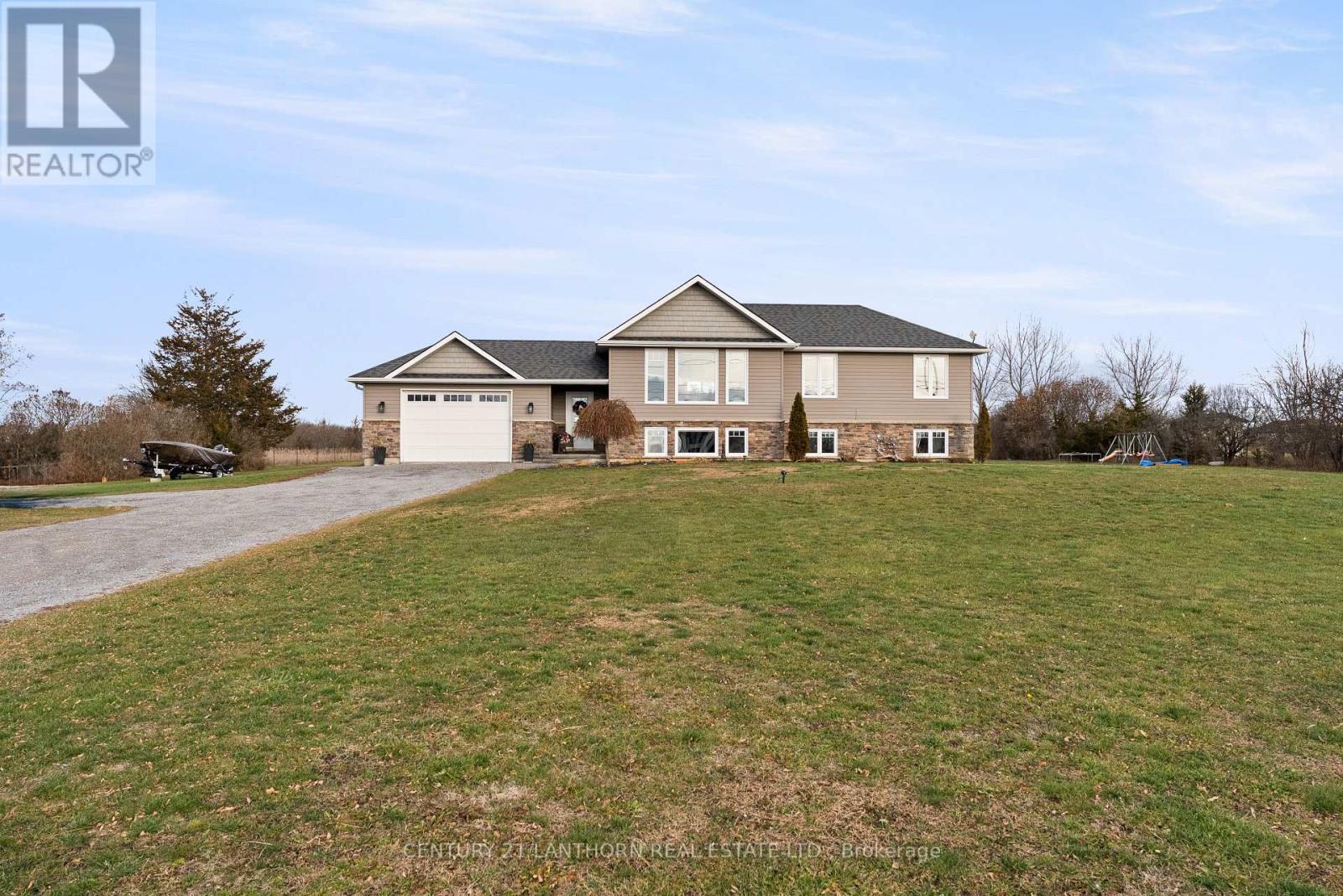20846 Loyalist Parkway, Prince Edward County, Ontario  K0K 1T0 - Photo 1 - X13058004