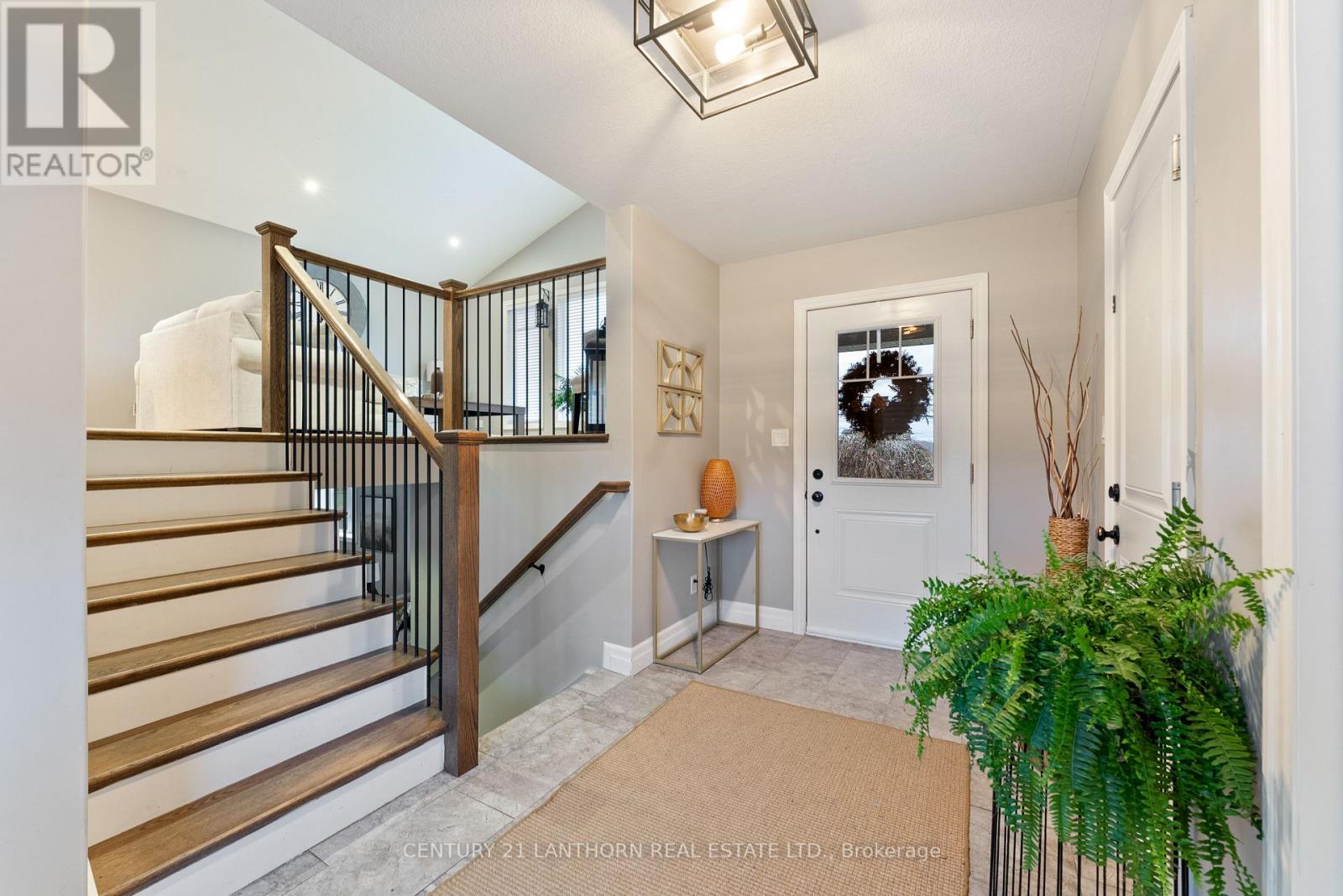 20846 Loyalist Parkway, Prince Edward County, Ontario  K0K 1T0 - Photo 2 - X13058004