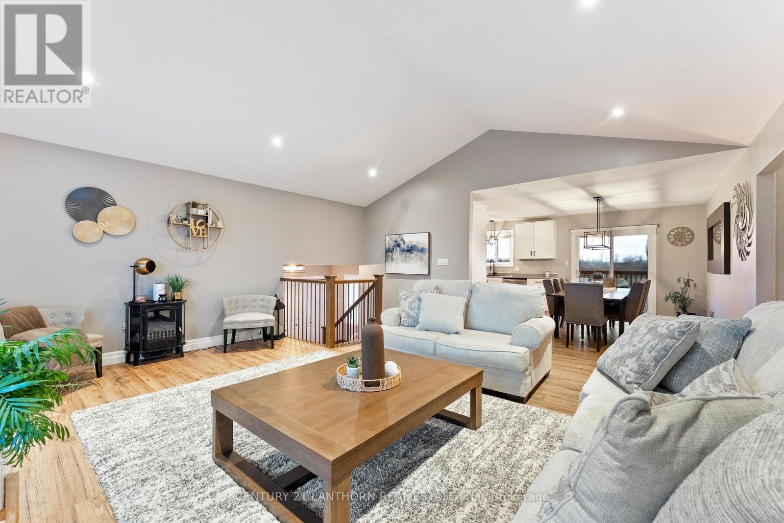 20846 Loyalist Parkway, Prince Edward County, Ontario  K0K 1T0 - Photo 4 - X13058004
