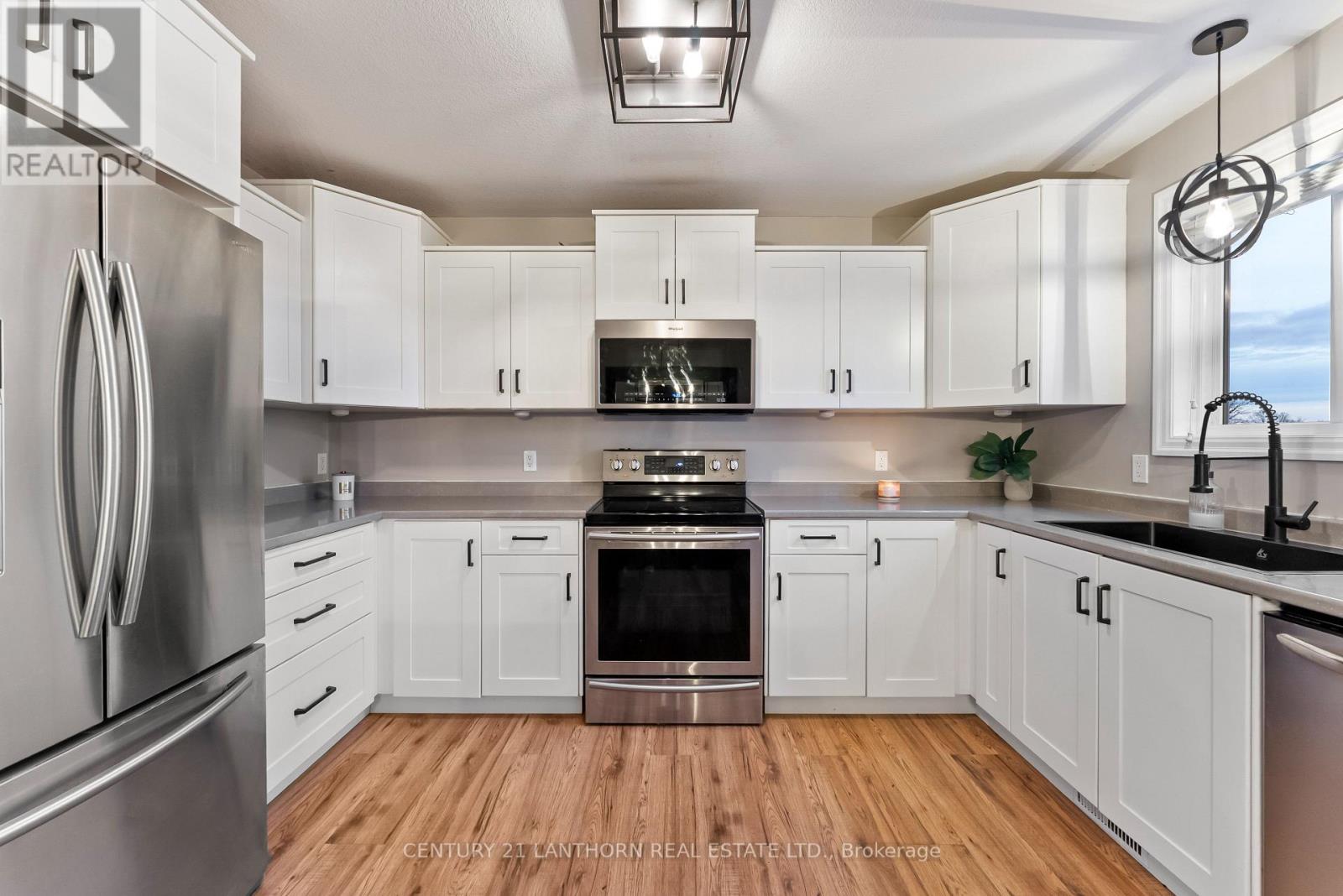 20846 Loyalist Parkway, Prince Edward County, Ontario  K0K 1T0 - Photo 7 - X13058004